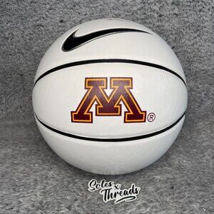 Nike Elite Champion Minnesota Gophers NCAA Basketball Size 29.5 White Brown